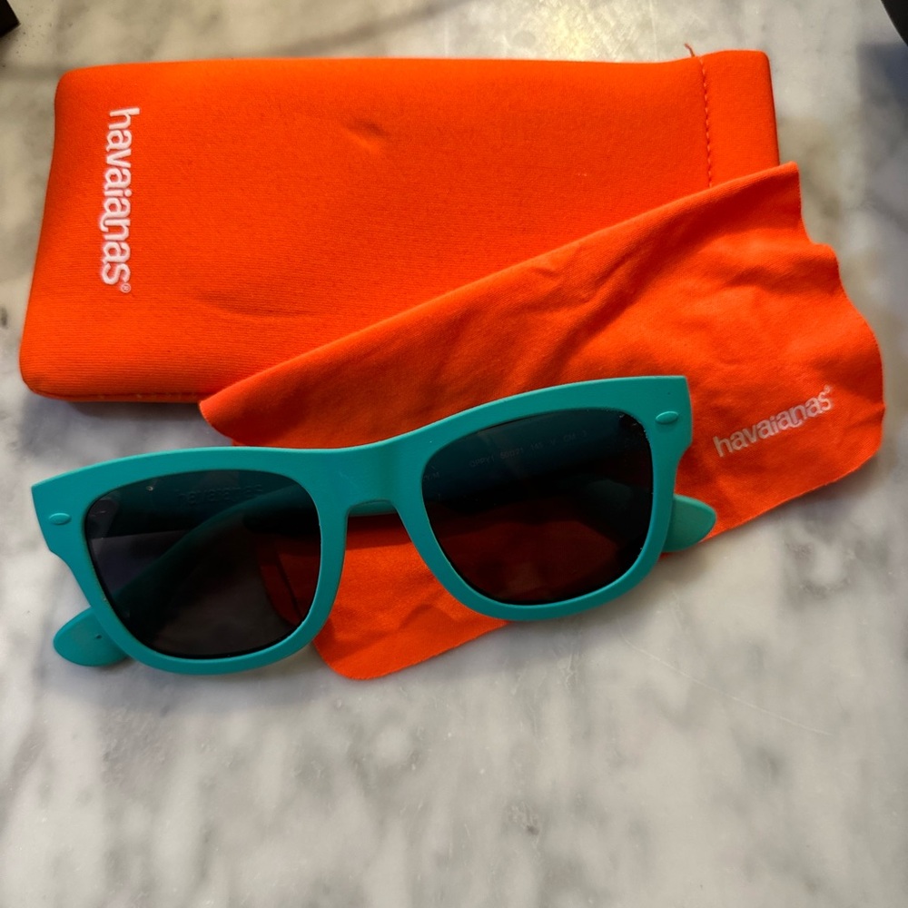 Havaianas Rubberized Turquoise Sunglasses